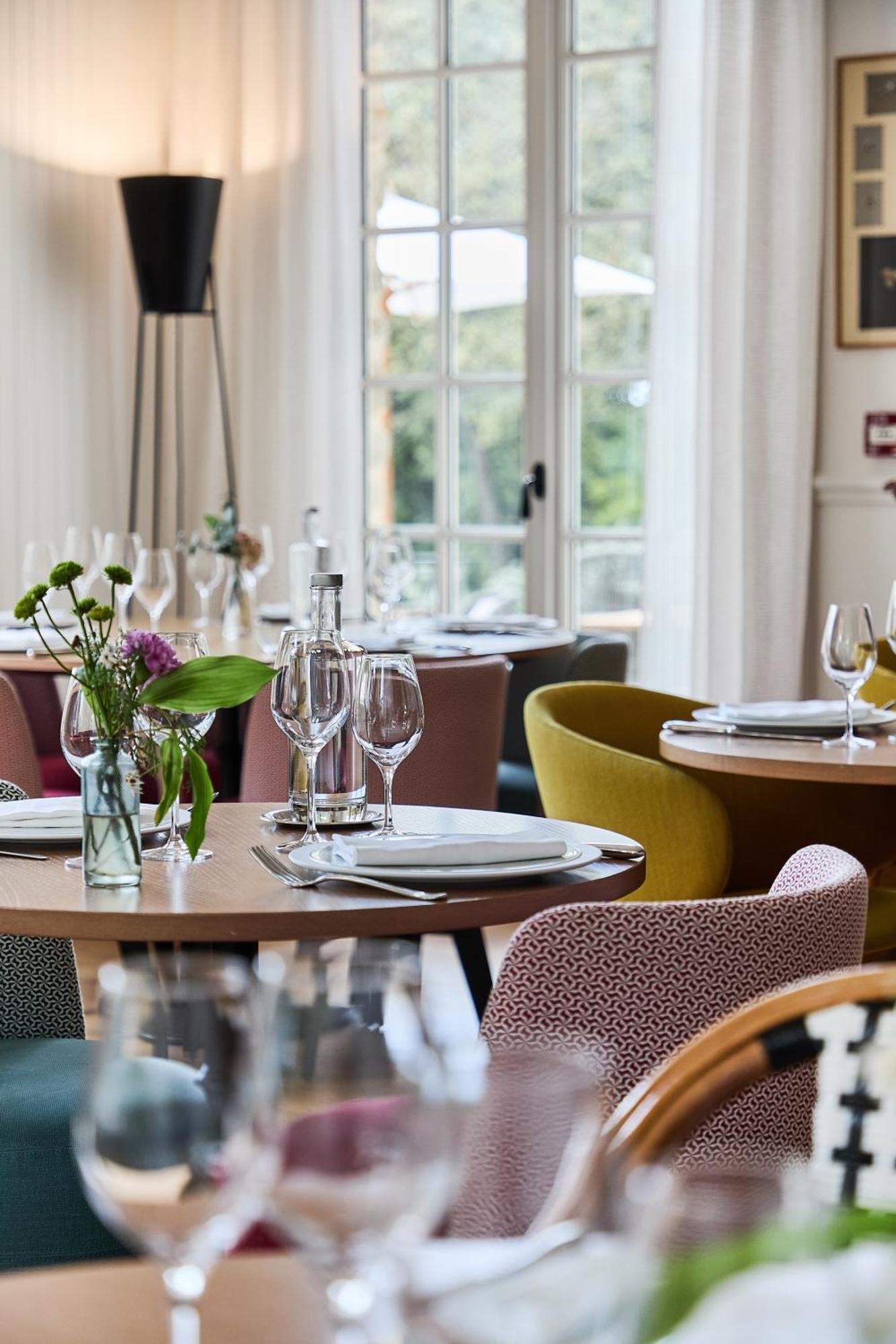 Arthus-bertrand Hotel